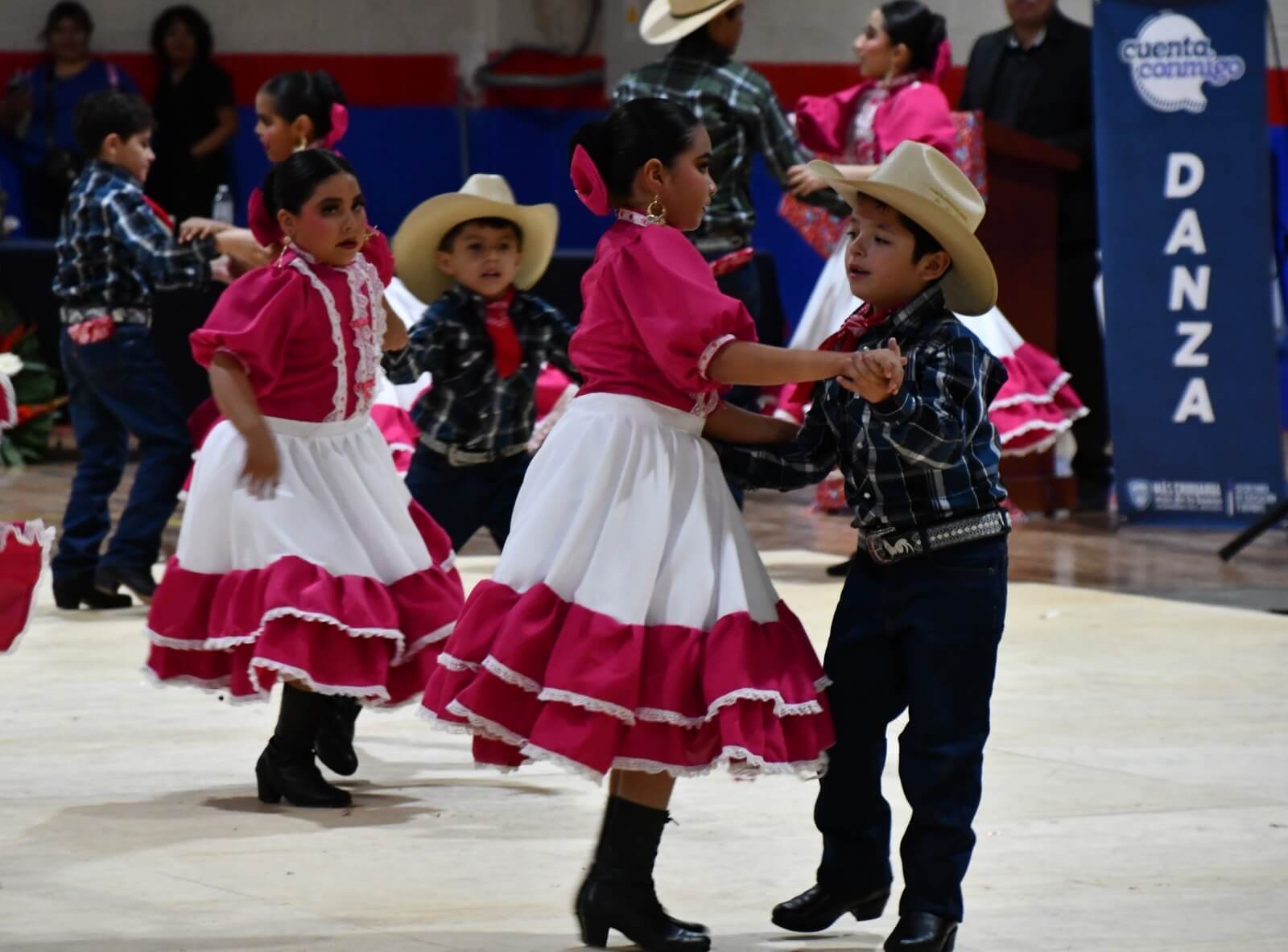 Fomenta SEyD talento artístico con concursos regionales de Canto y Danza en Primaria