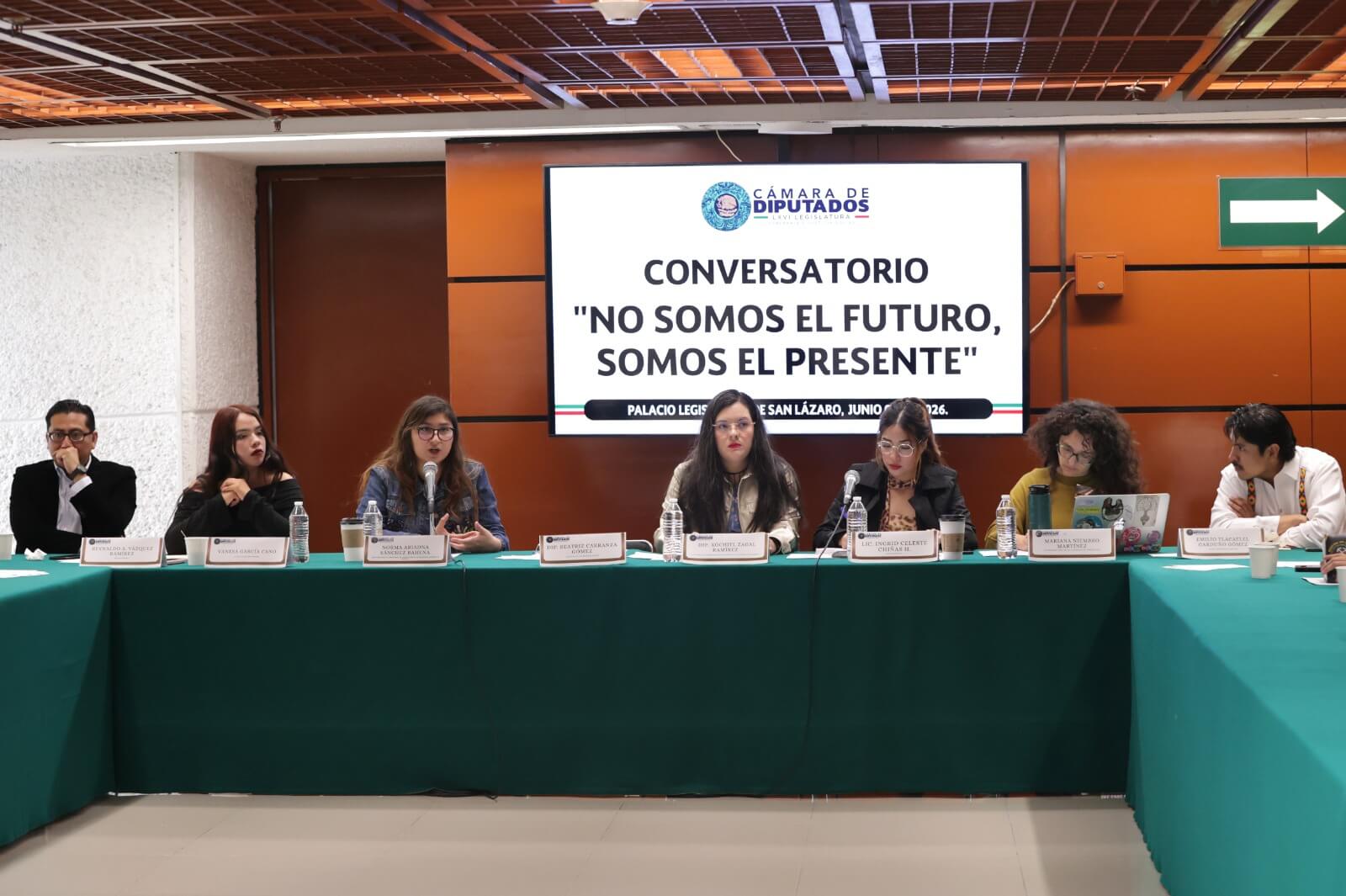 Exhorta Xóchitl Zagal a juventudes a mantener actitud crítica y participativa frente a desafíos nacionales