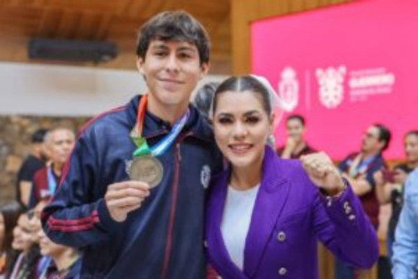 Evelyn Salgado reconoce a medallistas guerrerenses de la Olimpiada Nacional CONADE 2026
