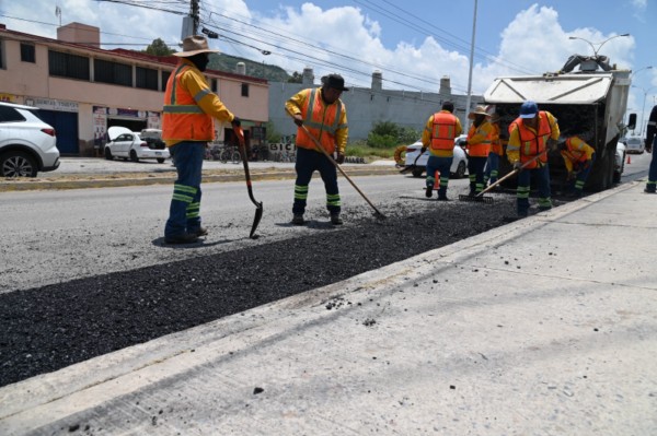 Interviene CEI vialidades del centro de San Juan del Río