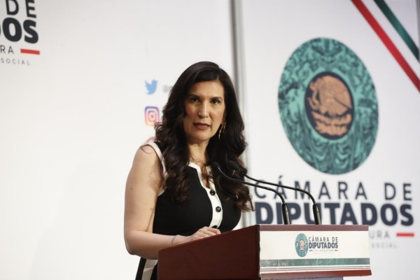 México debe dar la cara al mundo para explicar los problemas del país y qué estamos haciendo para resolverlos: Kenia López Rabadán