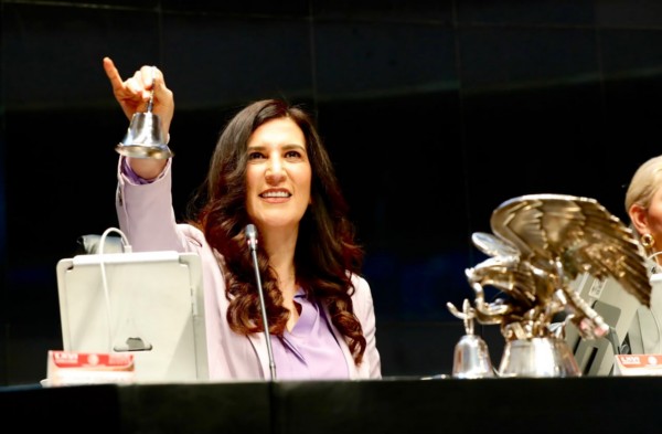 El próximo periodo de sesiones tendrá una agenda amplia, compleja y de enorme trascendencia para el país: diputada López Rabadán