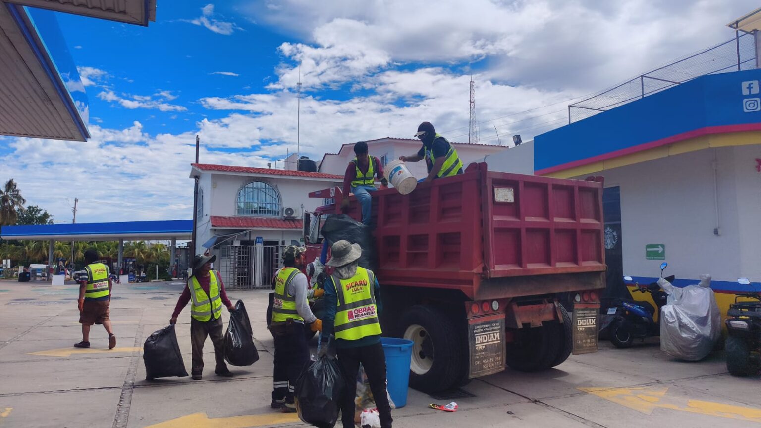 Jara Cruz pone en marcha operativo ¡Limpiemos Puerto!
