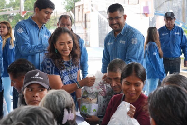 Más de mil apoyos sociales llegan a familias de la capital