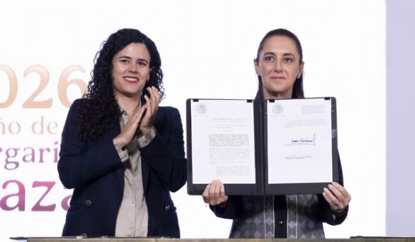 Presidenta firma decreto de nacionalidad única mexicana para aspirantes a la Presidencia, Gubernaturas y Jefatura de Gobierno
