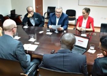 enseñanza del idioma inglés a estudiantes de bachilleratos tecnológicos, apegado a las necesidades del sector productivo.