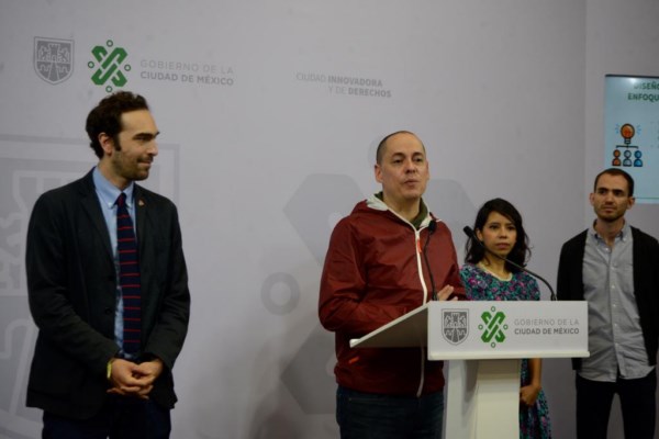 Secretario de Movilidad (SEMOVI), Andrés Lajous, y el Titular de la Agencia Digital de Innovación Pública (ADIP), José Merino,