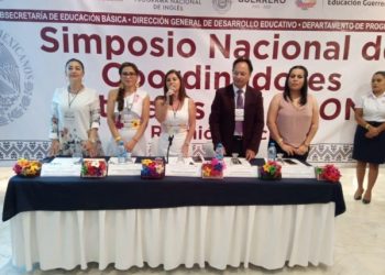 Comparte IEEPO en Simposio Nacional experiencias exitosas del Programa Nacional de Inglés en Oaxaca