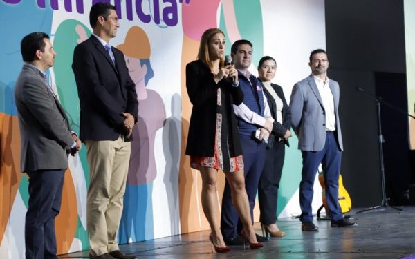 DIF Estatal Fortalece a Padres e Hijos a través de una Crianza Novedosa y Efectiva.