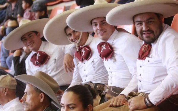 Escaramuzas y hombres charros, de sangre michoacana, mostrarán su talento