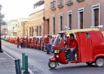 No hay, ni habrá concesiones para mototaxis en Pinotepa Nacional: Semovi