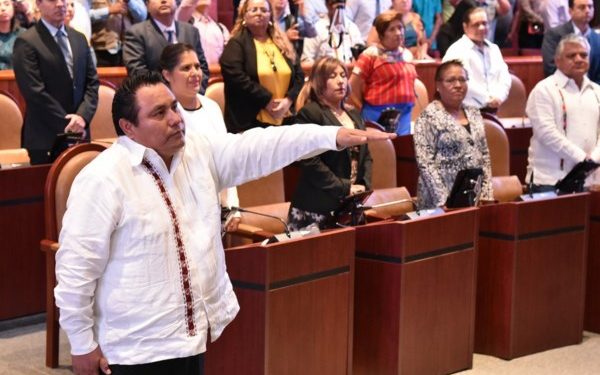 Protesta el diputado Horacio Sosa Villavicencio como nuevo presidente de la Jucopo en el Congreso Local