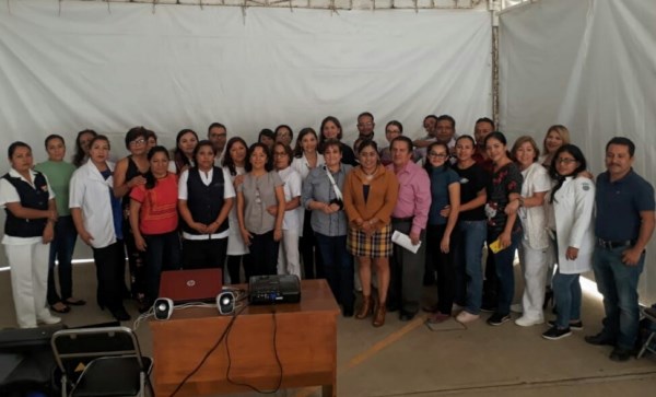 reconoció la labor y desempeño de los trabajadores de la unidad de salud