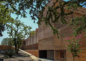 conocer en persona la memoria histórica de la entidad.