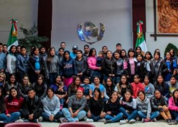 Apoya Gobierno del Estado a 117 estudiantes universitarios de pueblos originarios