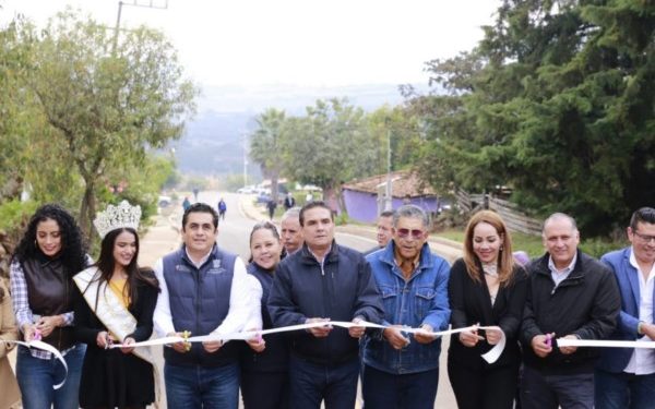 Con vías de comunicación, mejoran indicadores de desarrollo en comunidades con alta marginación