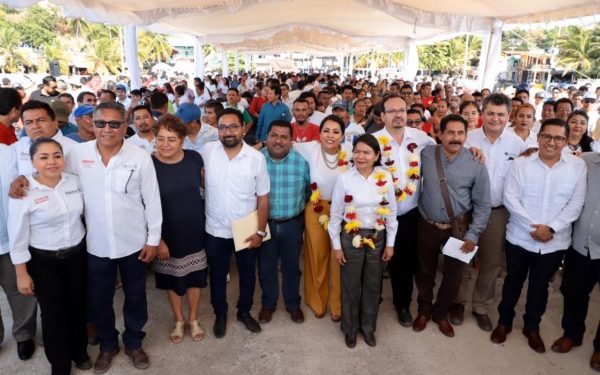 Entrega Gobierno de Oaxaca equipo a 60 pescadores de la Costa