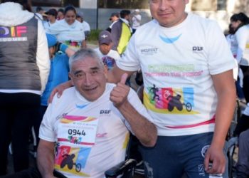Realizan caminata de 3 kilómetros y carrera de 5 kilómetros,