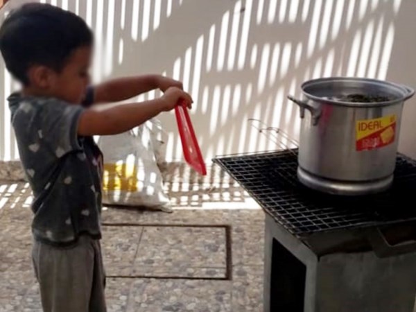 vigilar de manera permanente a los menores de edad para evitar accidentes,