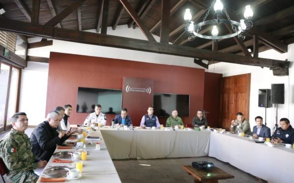 Revisa Gobernador estrategia de seguridad en regiones del estado