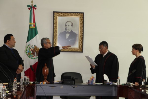 designó por mayoría de votos al magistrado Eduardo Pinacho Sánchez, como nuevo Presidente de este órgano colegiado,
