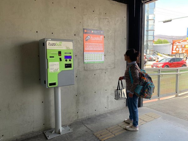  Las 34 estaciones de la línea troncal del Tuzobús serán espacios seguros para mujeres, niñas y adolescentes en situación de peligro