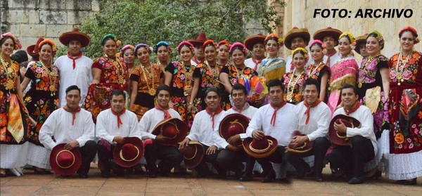      Esta agrupación han dado muestra de las tradiciones y costumbres de Oaxaca en el estado, en el país y en el extranjero