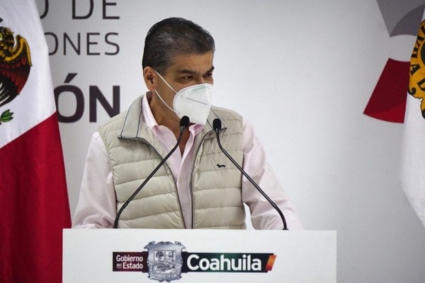 “Oficinas Verdes”, informó el gobernador Miguel Ángel Riquelme Solís.