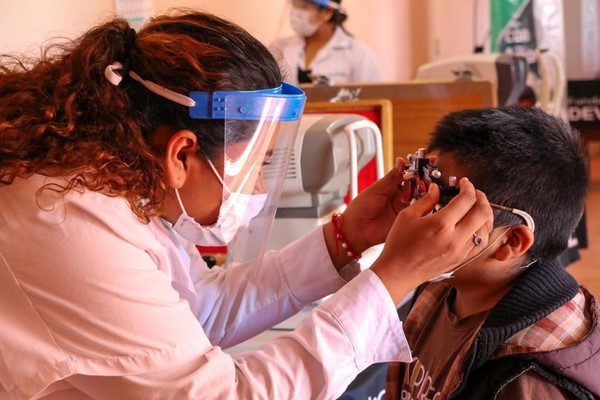 oaxaqueños han sido beneficiados con consultas y lentes oftálmicos de forma gratuita
