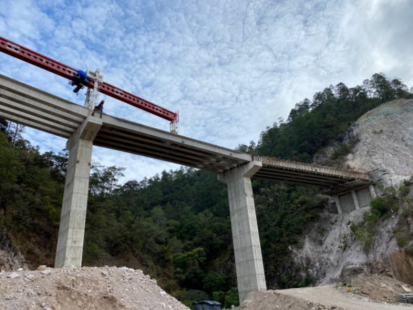 , supervisaron los avances de la construcción de la autopista Mitla – Tehuantepec
