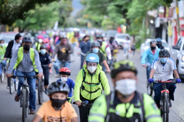 la participación de colectivos ciclistas y ciudadanía en general