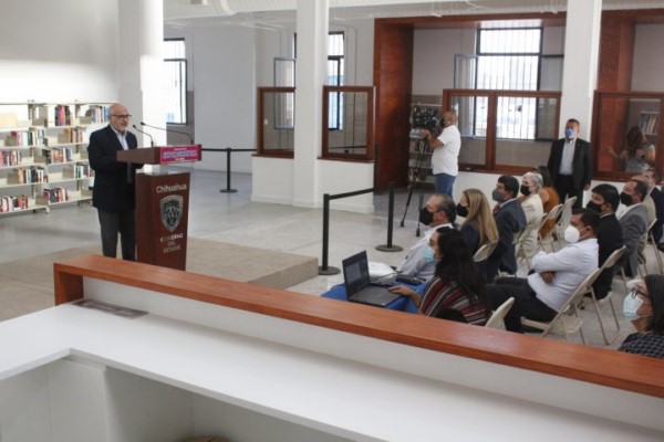 Invierte Estado 30 millones de pesos para recuperar el icónico edificio postal de Ciudad Juárez; destaca Javier Corral el impulso de su Administración al programa insignia “Leer Más”