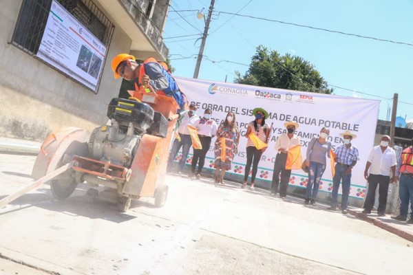 ·       Más de tres mil 200 habitantes de los municipios de Chalcatongo, Mesones Hidalgo, Santa Cruz Nundaco y Santa María Ipalapa tendrán agua limpia en sus hogares