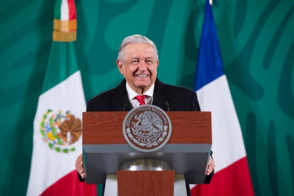 El presidente Andrés Manuel López Obrador felicitó a Gabriel Boric, por convertirse en el presidente electo de Chile.