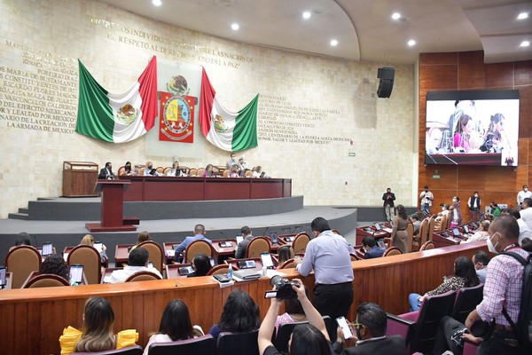 , proponen en la 65 Legislatura reformar el artículo 12 de la Constitución Política del Estado Libre y Soberano de Oaxaca.