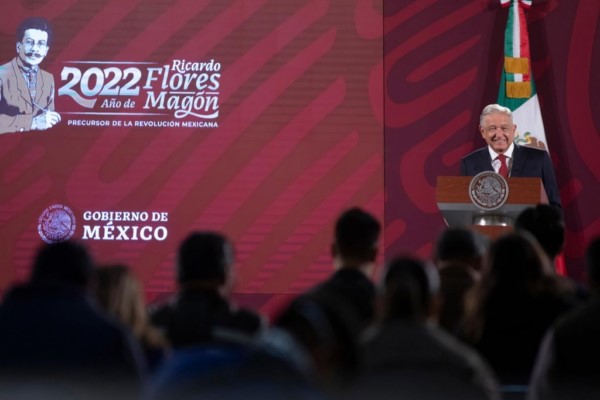 Litio será de los mexicanos: presidente; reafirma defensa de mineral estratégico