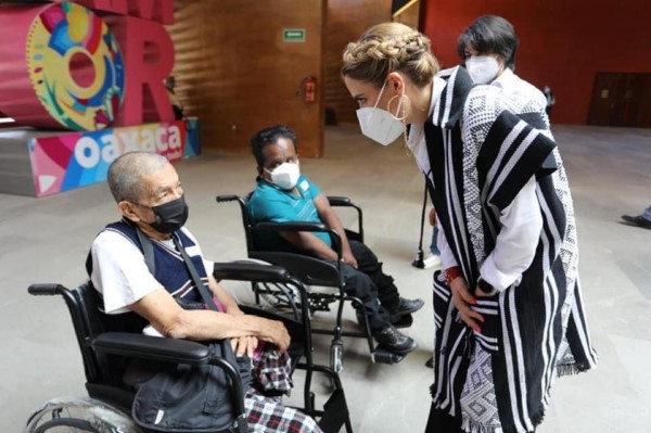 movilidad de las personas con discapacidad, IMM entrega sillas de ruedas