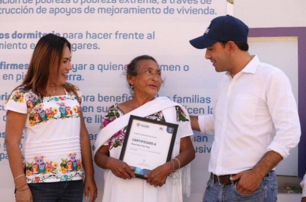 un nuevo centro de atención médica para beneficio de los habitantes en Santa Elena.