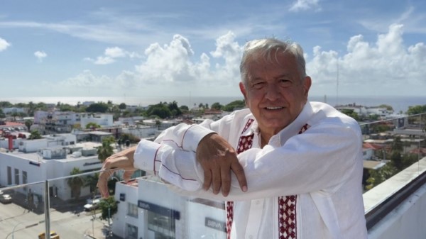 destacó que este año se estima que 27 millones de personas hayan visitado Quintana Roo, principalmente en Cancún y la Riviera Maya.