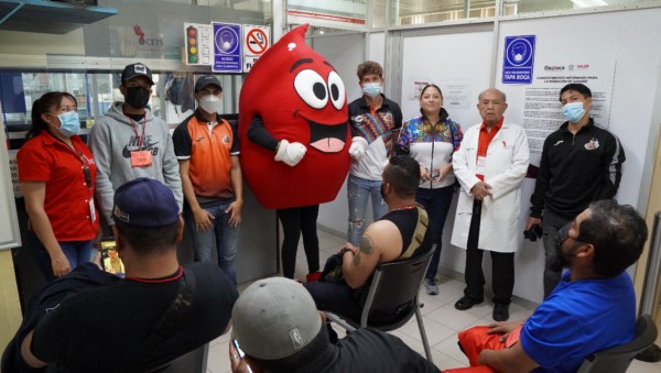        Agradecen a jugadores de Alebrijes de Oaxaca, sumarse a la campaña de donación de sangre
