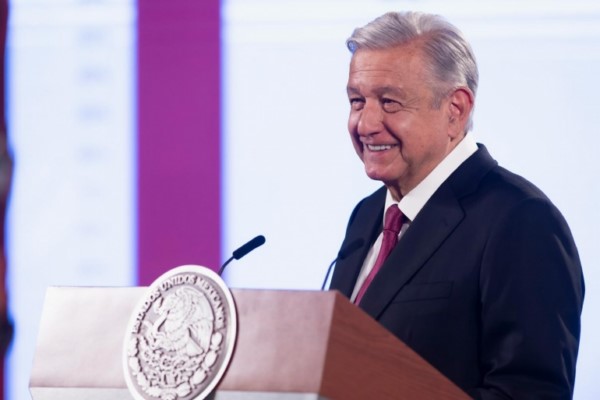 Economía de México es estable por condiciones favorables: presidente; obras estratégicas se construyen sin deuda adicional, asegura