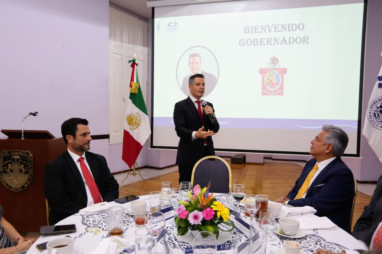 “Logros en políticas públicas y economía de Oaxaca” ante el Consejo Directivo de la Canaco CDMX, la más antigua de todo el continente americano