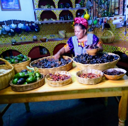 la cocina oaxaqueña cuenta con el reconocimiento de Patrimonio Cultural de la Humanidad