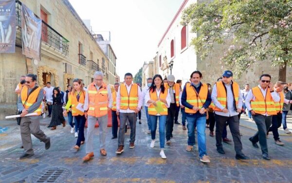    Recorren céntricas calles de la Ciudad