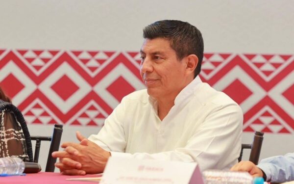 Con esta legislación, ningún servidor público podrá beneficiarse de su cargo, ni tendrá privilegios