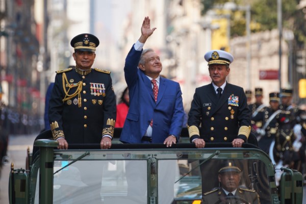 ser partícipes de la conmemoración.