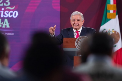 el acceso a servicios de salud gratuitos y de calidad.