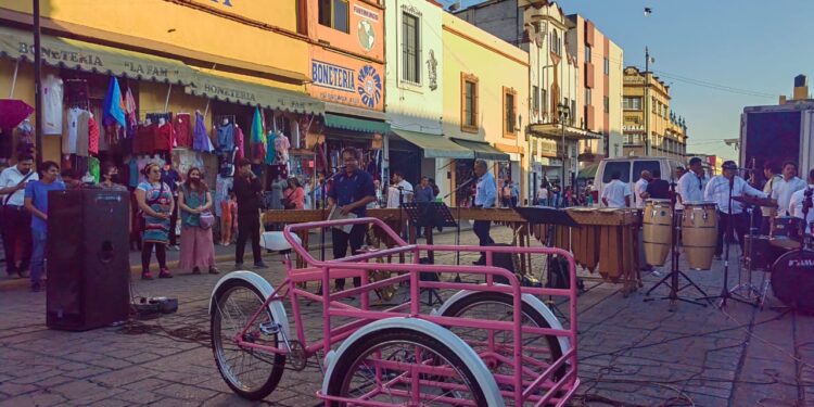 Tamayo Móvil, el triciclo artístico que recorrerá calles y parques de Oaxaca