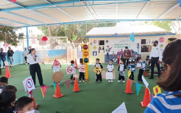      Decenas de niñas y niños de temprana edad fueron sensibilizados