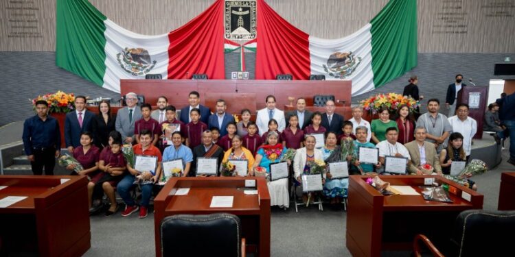 entrega de la presea Quetzalcóatl 2023.